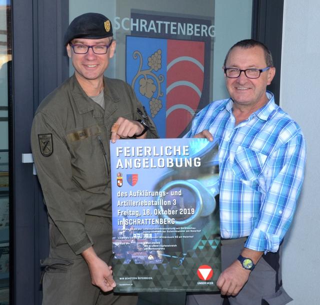 Major Herwig Graf und Bürgermeister Johann Bauer.