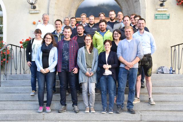 Die angehenden Landwirtschafts-Meister, die im März 2020 mit ihrer berufsbegleitenden Ausbildung an der LLA fertig sein werden. | Foto: Schöpf