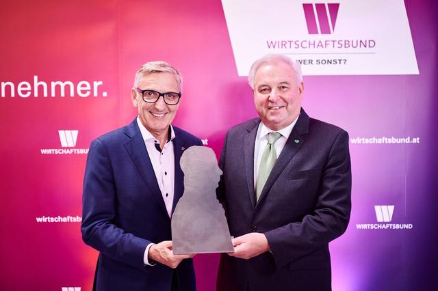 Helden gesucht: Josef Herk (l.) und Hermann Schützenhöfer