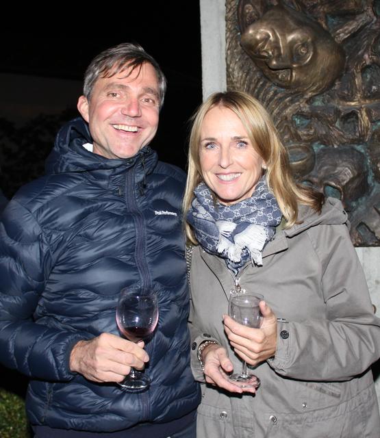 VS-Direktor Klaus Sterzinger mit Sonja Winkler | Foto: Suitner