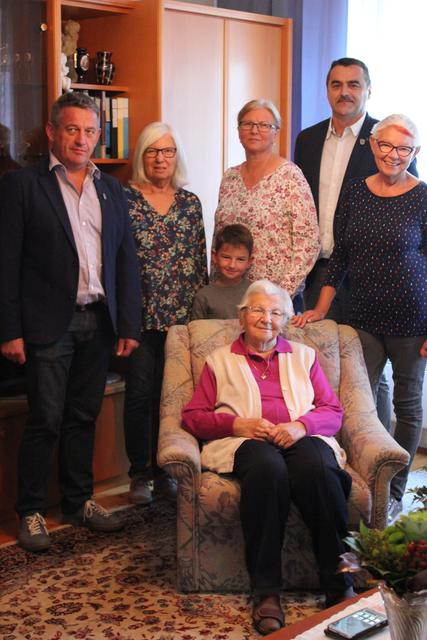 Theresia Dugmanits feierte ihren 90. Geburtstag.
