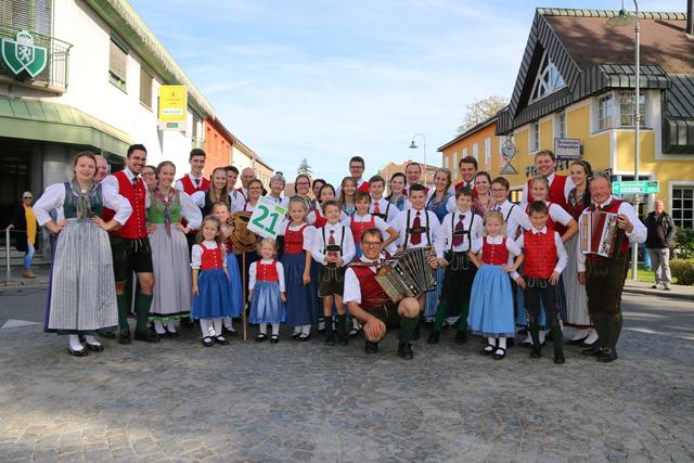 Trachtenverein Roßecker aus Bruck