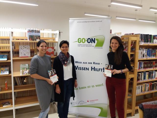 Engagiert: Kathrin Waidulak und Astrid Geiger mit Gemeinderätin Andrea Descovich (M.) von den Psychosozialen Diensten.