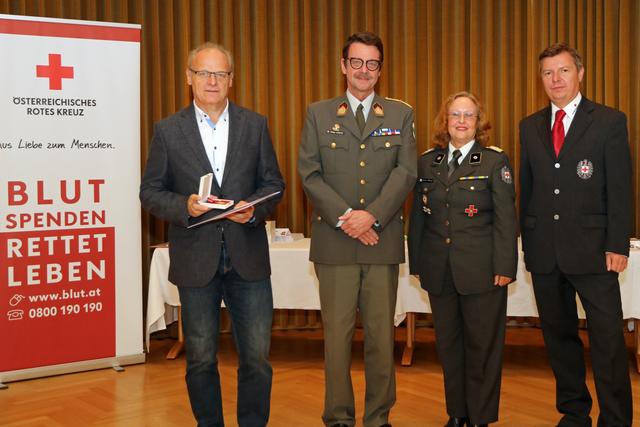 Foto: v.l.n.r. : ADir Erich Polzinger, Oberst Herbert Lesiak, Dr.MR. Elfriede Wilfinger, Mag. Markus Jarnig
