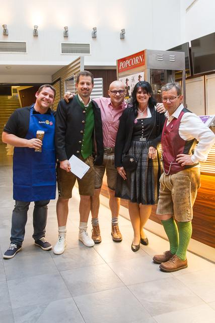 Daniel Humer, Gerald Schneeberger, Andreas Tomaschek, Dagmar Hafner mit Präsident Stefan Wiesenberger.