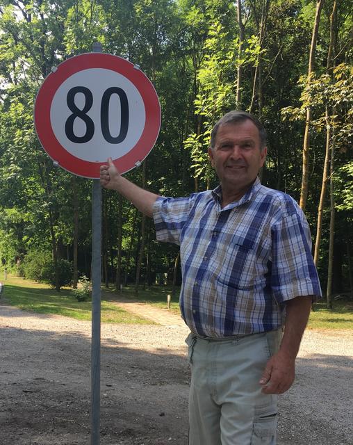 Franz Winter, Bürgermeister von Heiligenkreuz, forderte durchgehend 80 km/h auf der B210 plus durchgehendes Überholverbot. Beide Wünsche wurden ihm nicht erfüllt, es werden aber neuralgische Verkehrspunkte (Krainerhütte, Cholerakapelle, Siegenfelder Kreuzung) untersucht. | Foto: Gemeinde Heiligenkreuz