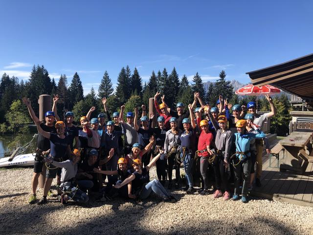 Die Mitarbeiter der vier Kitzbüheler Alpen Tourismusverbände.