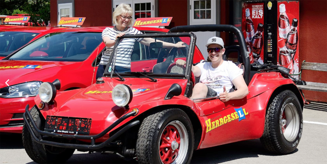 Die Fahrschule Herrgesell rund um Ingrid Tschernuth und Sohn Michael feiert 60-jähriges Bestehen