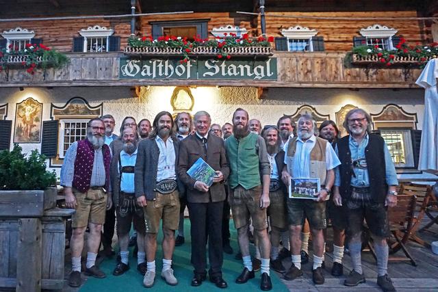 Die Passionsspieler genossen den Abend beim Stanglwirt.