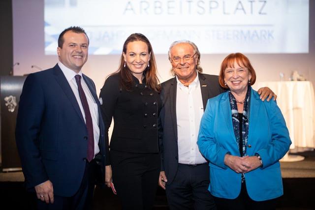 Philipp Windisch, Niederlassungsleiter von Hofmann Personal in Gleisdorf, feierte gemeinsam mit Kathi Wenusch, Bernd Heinrich und Gründerin Ingrid Hofmann (v.l.) das steirische Firmenjubiläum.