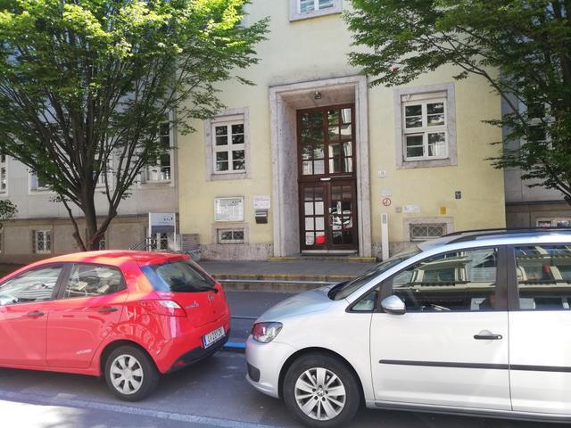 Bei der HTL in der Südtiroler Straße fehlt ein Radständer | Foto: privat