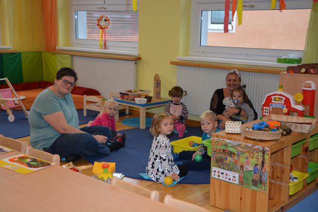Täglich ein buntes Programm: Aktuell werden acht Kinder in der neuen Kinderkrippe Bad Blumau im Ortsteil Lindegg betreut.
