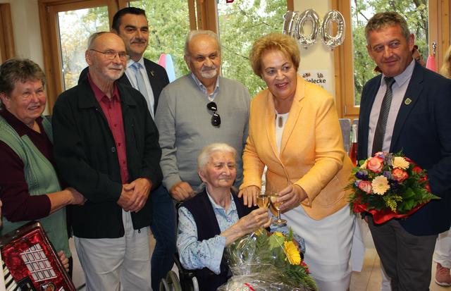 Die Rechnitzerin Anna Bruckner feiert ihren 100. Geburtstag.