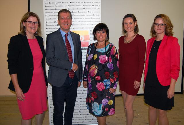 Gabriele Knauseder, Christian Makor, Birgit Gerstorfer, Isabella Pötzelsberger und Bezirksfrauenvorsitzende Christin Meingassner. | Foto: SPÖ
