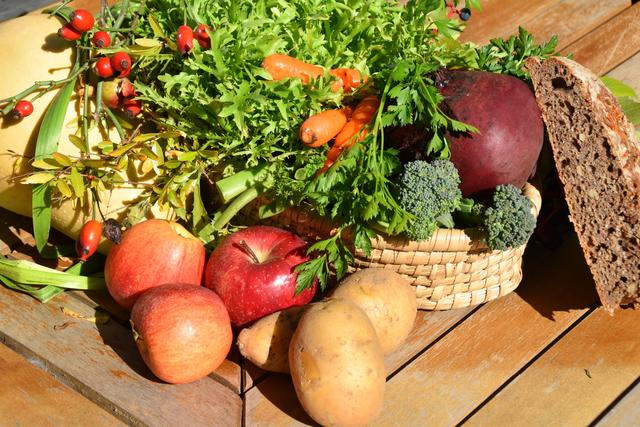 Heimischen Lebensmitteln sollte aus ernährungstechnischer und ökologischer Sicht der Vorzug gegeben werden