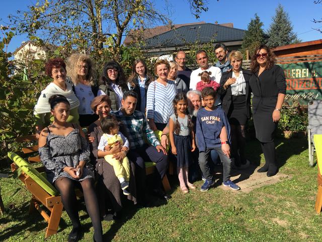 Viele Menschen aus Jennersdorf halfen mit.