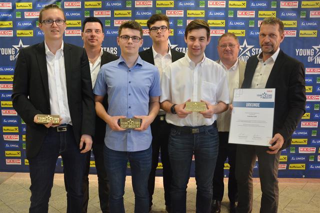 Die ausgezeichneten Fundermax-Lehrlinge Julian Werstroh, Lukas Ostermann und Marcel Wildzeiss