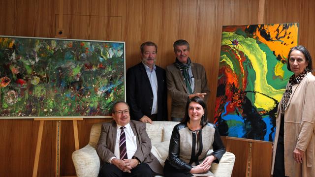 Die Künstler Karl W. Paschek und Barbara Probst (sitzend), Hotelier Frank Bläuel, Franz Müllner MVM und die Mäzenin Waltraud Seiter | Foto: Foto: CR Sibera Otto