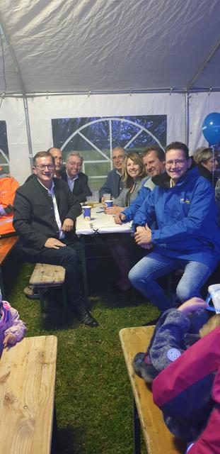Unter den Gästen der FPÖ Gulasch-Arena befanden sich auch Nationalratsabgeordneter Werner Herbert und Landtagsabgeordneter Dieter Dorner.
