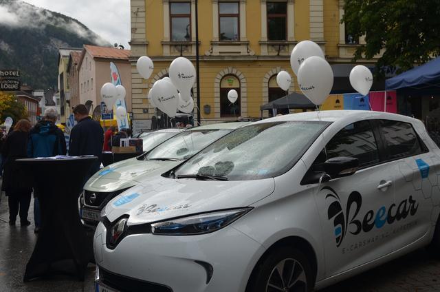 Außer E-Carsharing und einigen Hybridmodellen war wenig zu spüren von Alternativen zu Diesel und Benzin bei den diesjährigen Kufsteiner "Autofestspielen".