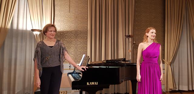 Viktoria Grois und Doria Thürr traten gemeinsam auf.