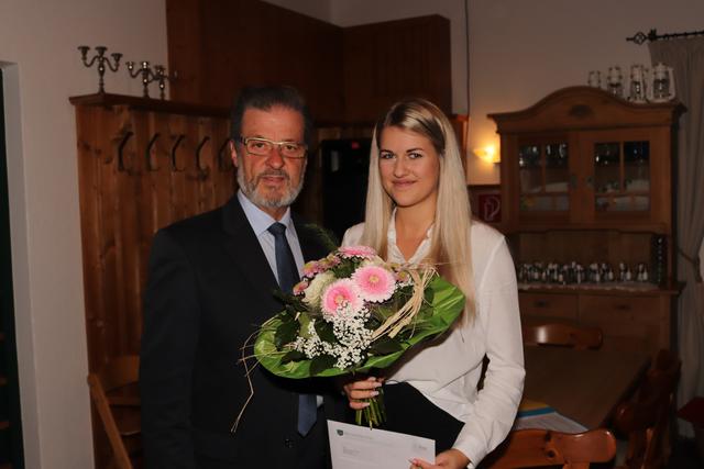 Für Anna-Sophie gab es noch einen Extra-Blumenstrauß.