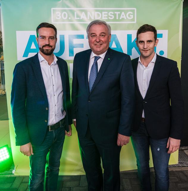 JVP-Bundesobmann LR Stefan Schnöll, LH Hermann Schützenhöfer, LO Lukas Schnitzer (v.l.).