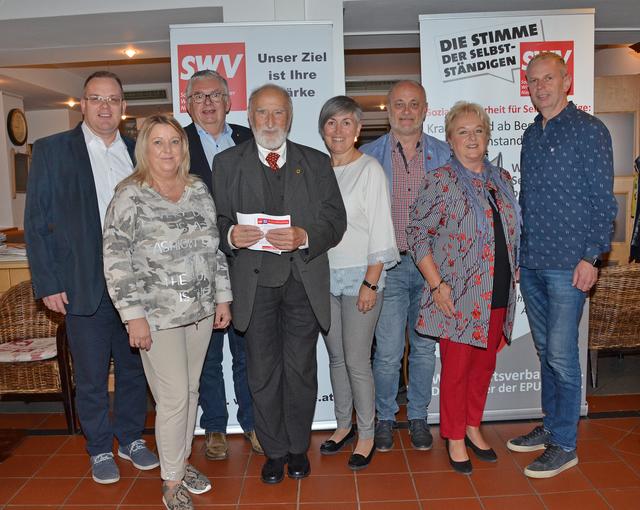 Mag. Andreas Pölzelbauer, Birgit Steinauer, KommR Gerhard Adamec, Ehrenobmann KommR Ing. Johann Rigler, SWV NÖ-Vizepräsidentin KommR Martina Klengl, Bezirksvorsitzender Gustav Morgenbesser, SWV NÖ-Vizepräsidentin KommR Monika Retl, Siegfried Wedl (vl)