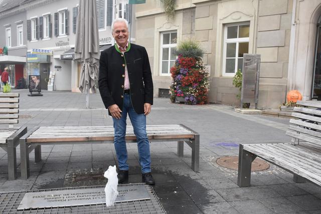 Bgm. Helmut Leitenberger setzt sich für ein Hallenbad im Bezirk Leibnitz ein.