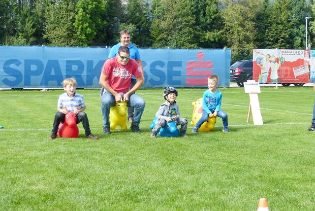 Beim Kindergartenfest waren alle drei Radfelder Kindergärten vertreten