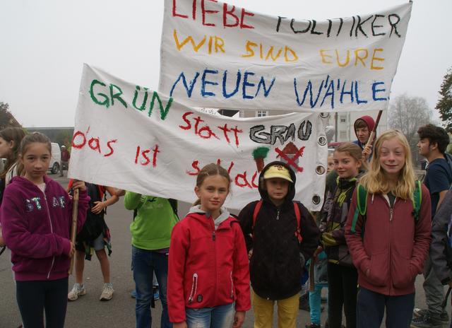 Zu Fuß von Welten bis Jennersdorf. Die "Kolibris".