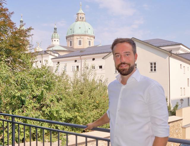 "Alternative Antriebe sollen und werden uns dabei helfen, den Verkehr klimafreundlicher zu gestalten. Für das Verkehrsaufkommen und damit die Stauzeiten macht es aber keinen Unterschied, mit welchem Antrieb der Individualverkehr unterwegs ist", sagt Salzburgs Verkehrslandesrat Stefan Schnöll.