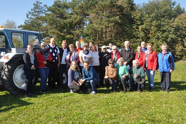 Helene Trummer, Anna und Josef Trummer, Anna Leimer, Franz, Gabriele und Manuel, Brigitte und Toni Schlögl, Erni und Hans Predl, Gerlinde Winkler, Edith Adamek, Erich Cerny, Katharina Resch, Peter Stiegler, Teresa Resch, Thomas Farkas, IngridTremmel, Theresia Schöll, Emma Schadlbauer, Monika und Franz Landauer