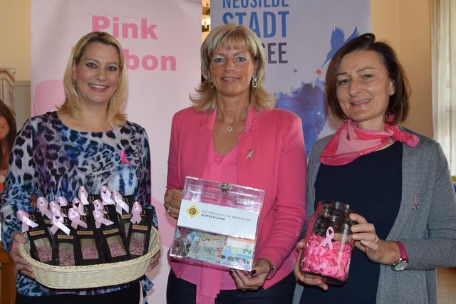 LR Daniela Winkler besuchte das Pink Ribbon Frühstück von Bgm. Lisa Böhm. Auch Andrea Konrath von der Krebshilfe Burgenland war beim Frühstück dabei.
