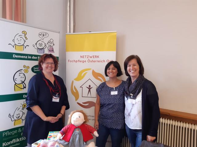 V.l.n.r. Marina Meisterhofer, MSc, Susanne Steinböck, BA, BSc und Irene Osen vom Netzwerk Fachpflege Österreich Ost.
