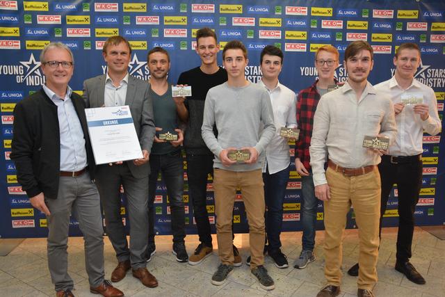 Die Ausgezeichneten der Firma Lenzing sind Lukas Szombath, Marc Huber, Felix Trieselmann, Christian Kloiber, Armin Mirth, Jan Gunz, Marcel Zalec und Nico Stangl.