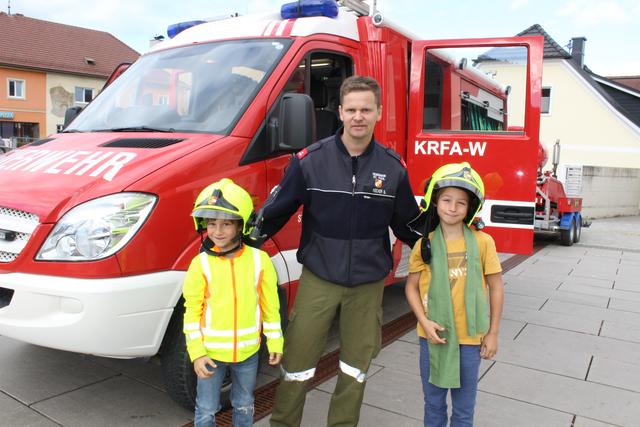 Auch die Blaulichtorganisationen Rotes Kreuz, Feuerwehr und Polizei stellten sich vor