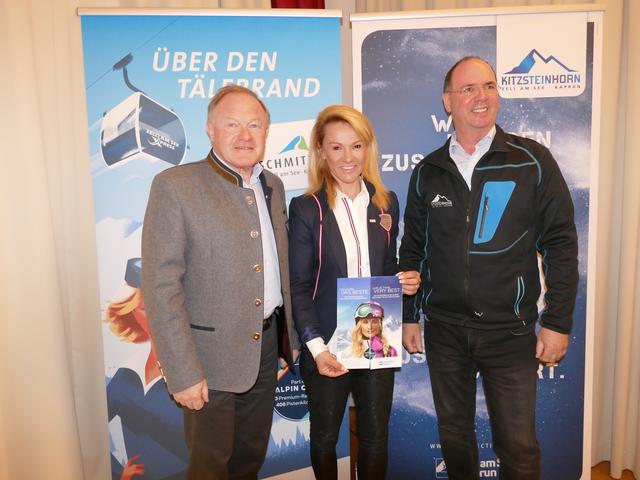 Wintersaison der Superlative: Dr. Erich Egger (Vorstand Schmittenhöhebahn AG), Mag. Renate Ecker (Tourismusdirektorin Zell am See-Kaprun) und Ing. Norbert Karlsböck (Vorstandsdirektor Gletscherbahnen Kaprun AG) freuen sich sehr, die Eröffnungen der beiden neuen und großen Seilbahnverbindungen der Region mit tollen musikalischen Highlight-Events feiern zu können.