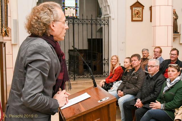 Robert Lehrbaumer begrüßte die Gäste, unter ihnen Dechant P. Adolf Valenta, Bürgermeister Ferdinand Köck mit Gattin Michaela, Vizebürgermeister Jörgen Vöhringer mit Töchtern, uva. 