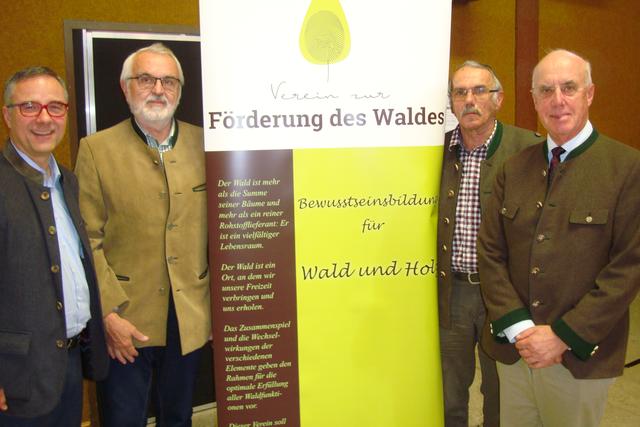 Bild v.li.: Christoph Kastner, Herbert Grulich, Karlheinz Piringer, Wolfgang Calupek