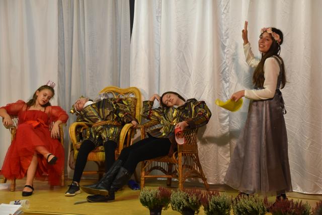 Der Nachwuchs zeigte beim Jubiläumsabend "100 Jahre Gesangverein Ollersdorf" sein theatralisches Talent.