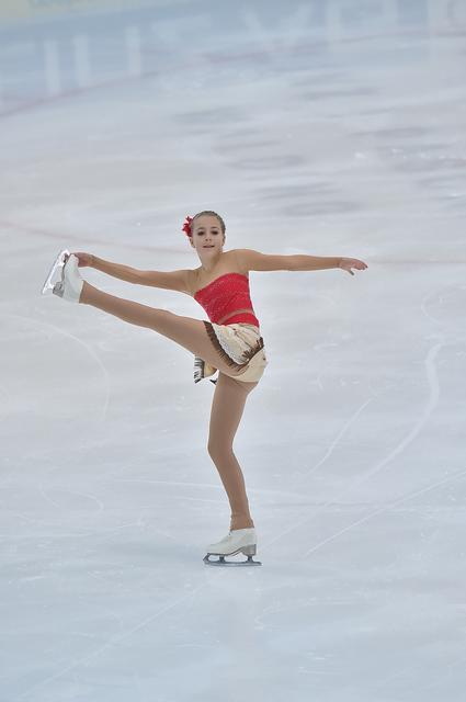 Lara Hunter zeigte zwei starke Programme und erreichte mit Platz zwei beim Elitebewerb Lentia Cup in Linz ihren ersten Podestplatz in der Altersklasse Advanced Novice.