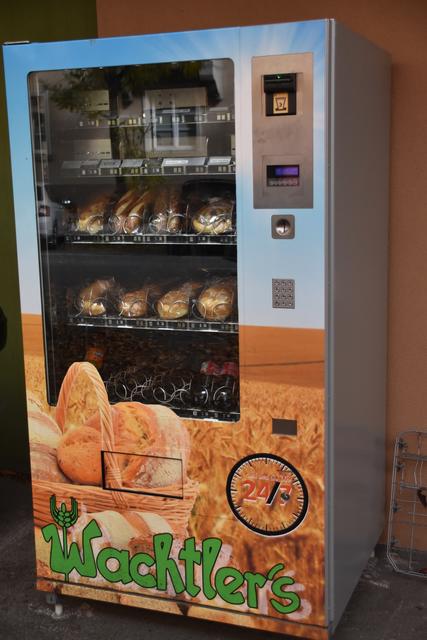 Wachtler's Brotautomat steht in den Viaduktbögen 107.