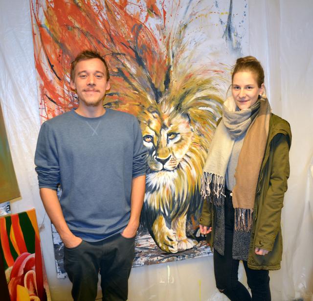 Stefan und Lisa gehören zum "Fan Club" der Malerin.