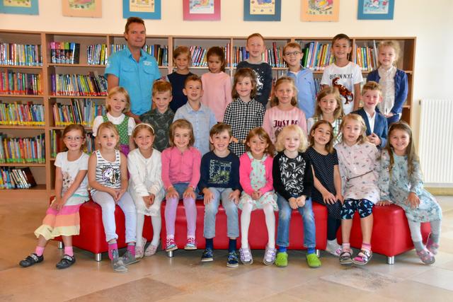 St. Andrä-Wördern, Direktorin: Karin Hansal, Klassenlehrer 1a: Christian Rischanek mit 24 Kinder