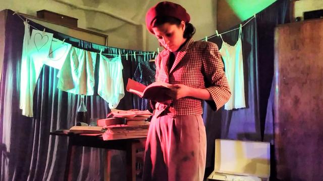 Johanna Hainz in "Der Bogen meiner Brauen ist kein Weg" | Foto: VADA