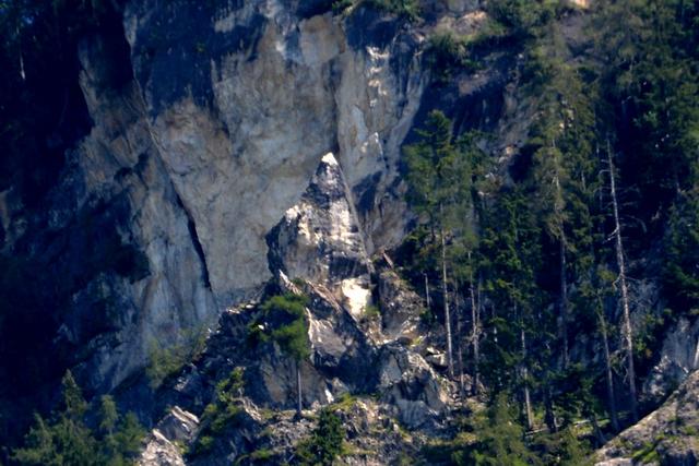 LOORIEN AKADEMIE SCHWAZ - die Waldakademie des Schwazer Silberwald
Seminarauszug 2020 „Protokoll der Zerstörung der Erde“ Teil 04
„UNI-Lehrstuhl: Klimaland Tirol“