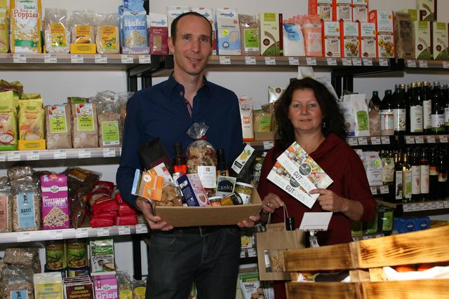 Andrea Koschar und Martin Brunnbauer eröffneten 2018 den "Fairteiler" in Neuhofen an der Krems.