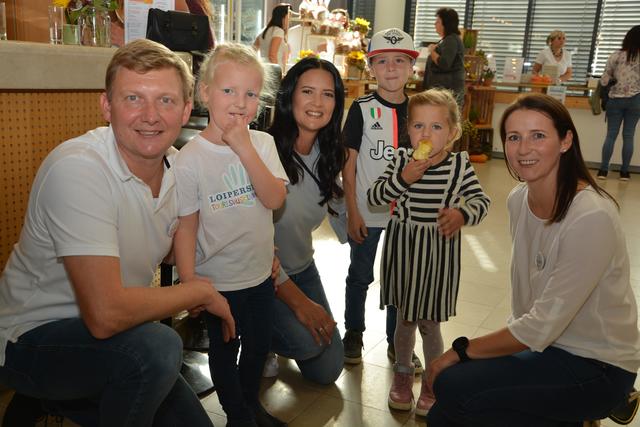 Groß und Klein tummelte sich im Congress Loipersdorf beim ersten Familienfest inklusive Eröffnungsfeier des Tourismuskindergartens.