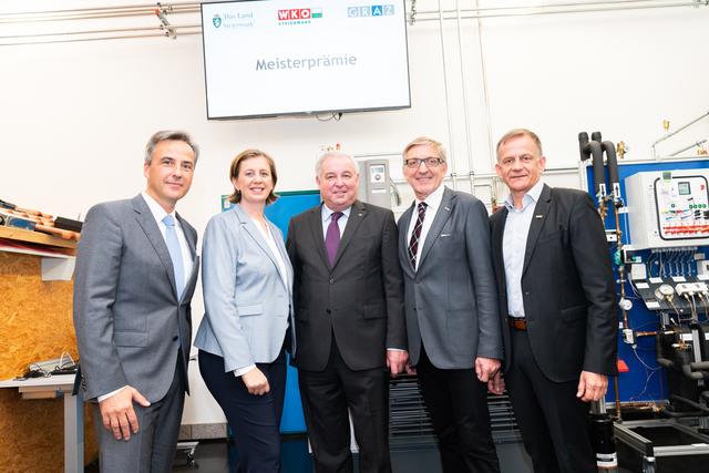 Stolz auf Meister-Leistungen: Siegfried Nagl (Bürgermeister Graz), Landesrätin Barbara Eibinger-Miedl, LH Hermann Schützenhöfer, WKO-Präsident Josef Herk und WKO-Spartenobmann Hermann Talowski.